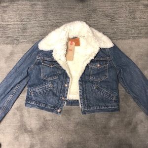 NWT LEVIS SHERPA JACKET